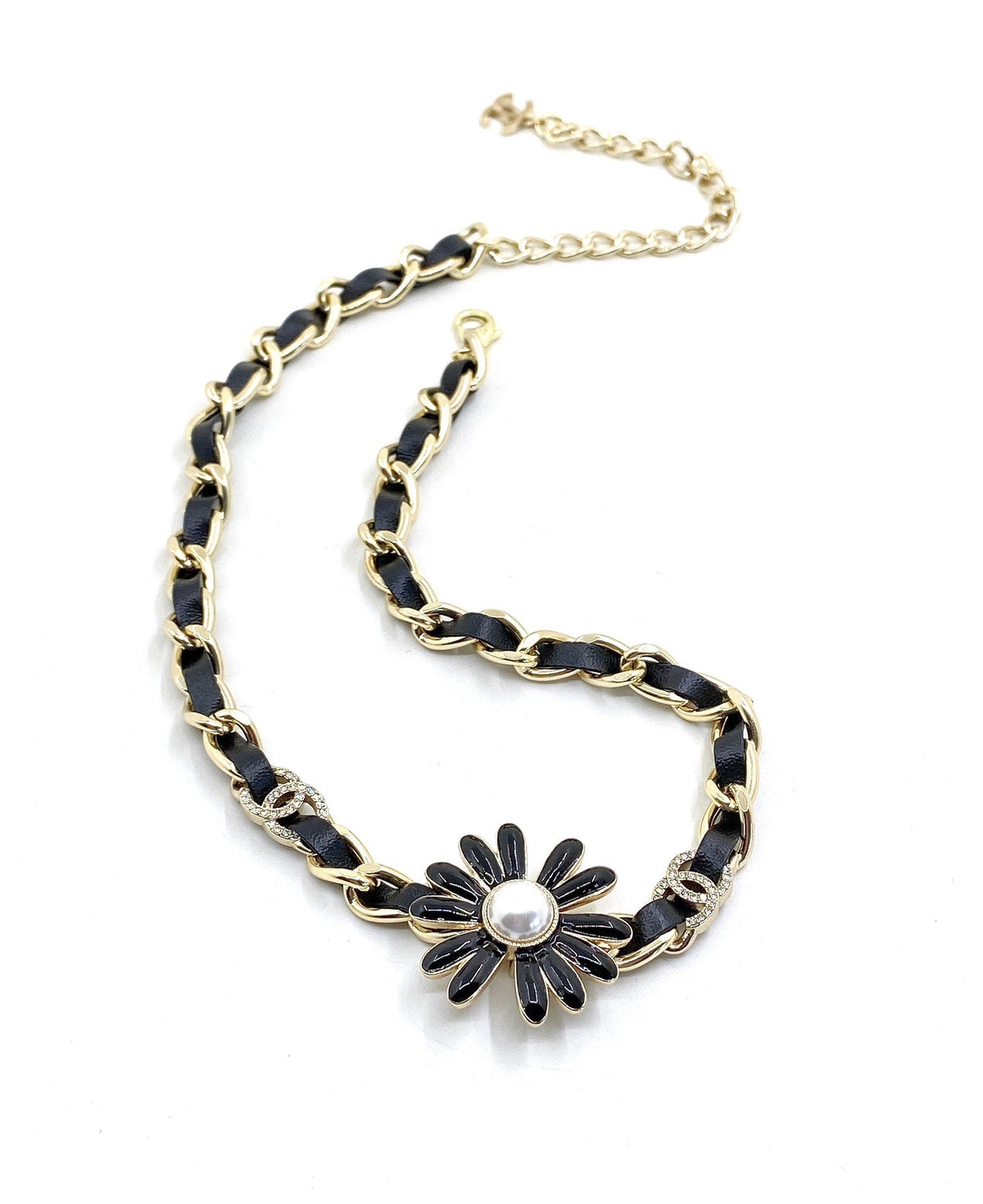 18K  Chanel Flower Leather Choker Necklace
