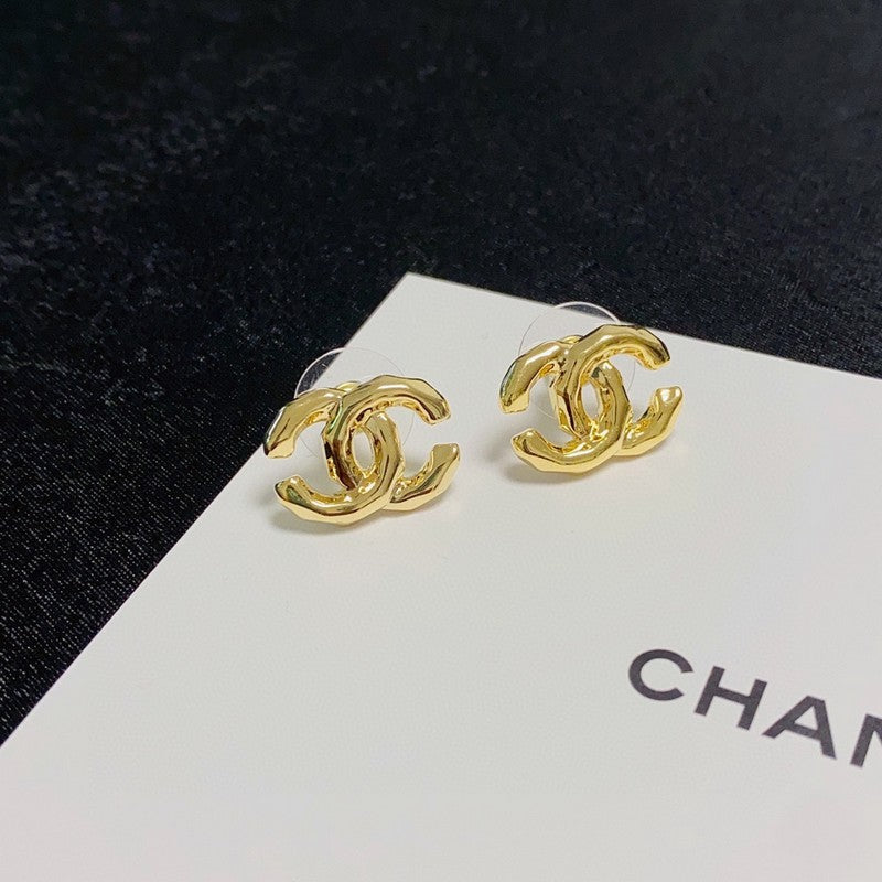 18K  Chanel Gold Earrings